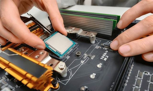 CT Kỹ thuật sửa chữa và lắp ráp máy tính