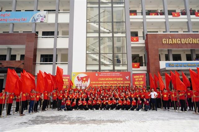 TỰ HÀO 80 NĂM MÙA THU CÁCH MẠNG – TRƯỜNG CAO ĐẲNG CƠ ĐIỆN VÀ THỦY LỢI RẠNG NGỜI KHÁT VỌNG VIỆT NAM 