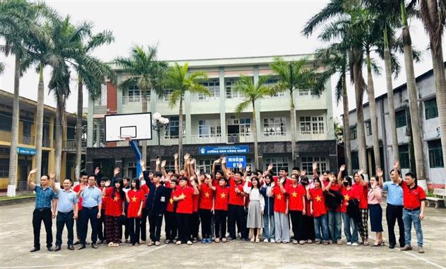 TRẢI NGHIỆM THỰC TẾ - CẤT CÁNH TƯƠNG LAI CÙNG TRƯỜNG CAO ĐẲNG CƠ ĐIỆN VÀ THỦY LỢI