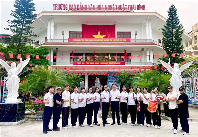 Trường Cao đẳng Cơ điện và Thủy lợi Bắc Bộ Bùng Nổ Khí Chất Tại Khối Thi Đua Các Trường Cao Đẳng Tỉnh Hưng Yên
