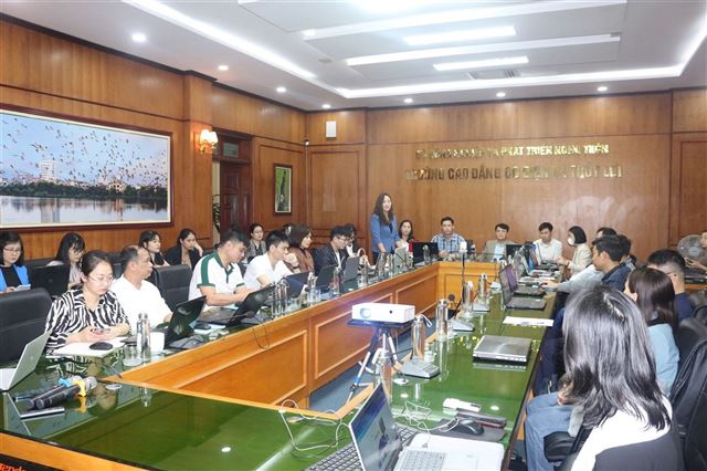 Bồi dưỡng kiến thức và nâng cao kỹ năng sử dụng các công cụ trí tuệ nhân tạo (AI) trong quản lý, dạy và học