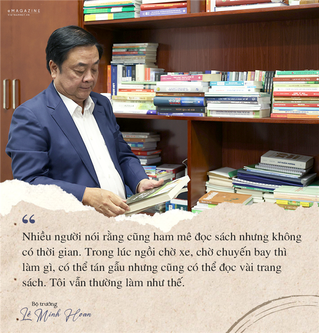 Đưa sách về nông thôn - Bộ trưởng Bộ Nông nghiệp và PTNT Lê Minh Hoan